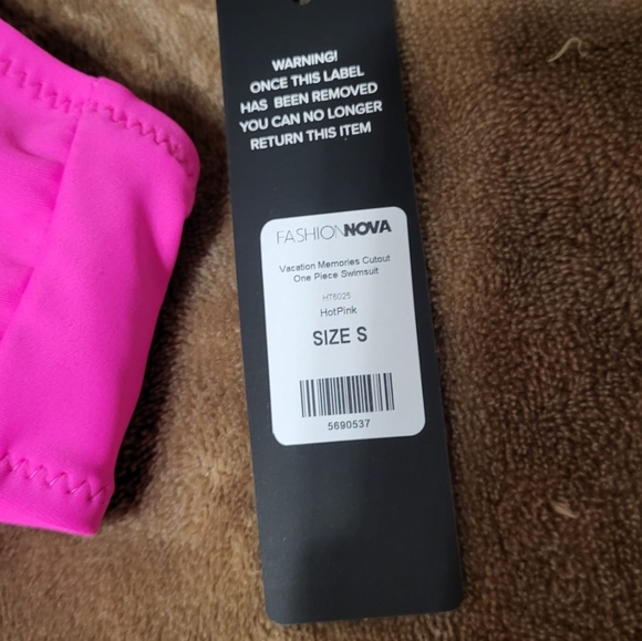 Sexy one piece Swimsuit - Picture 8 of 13